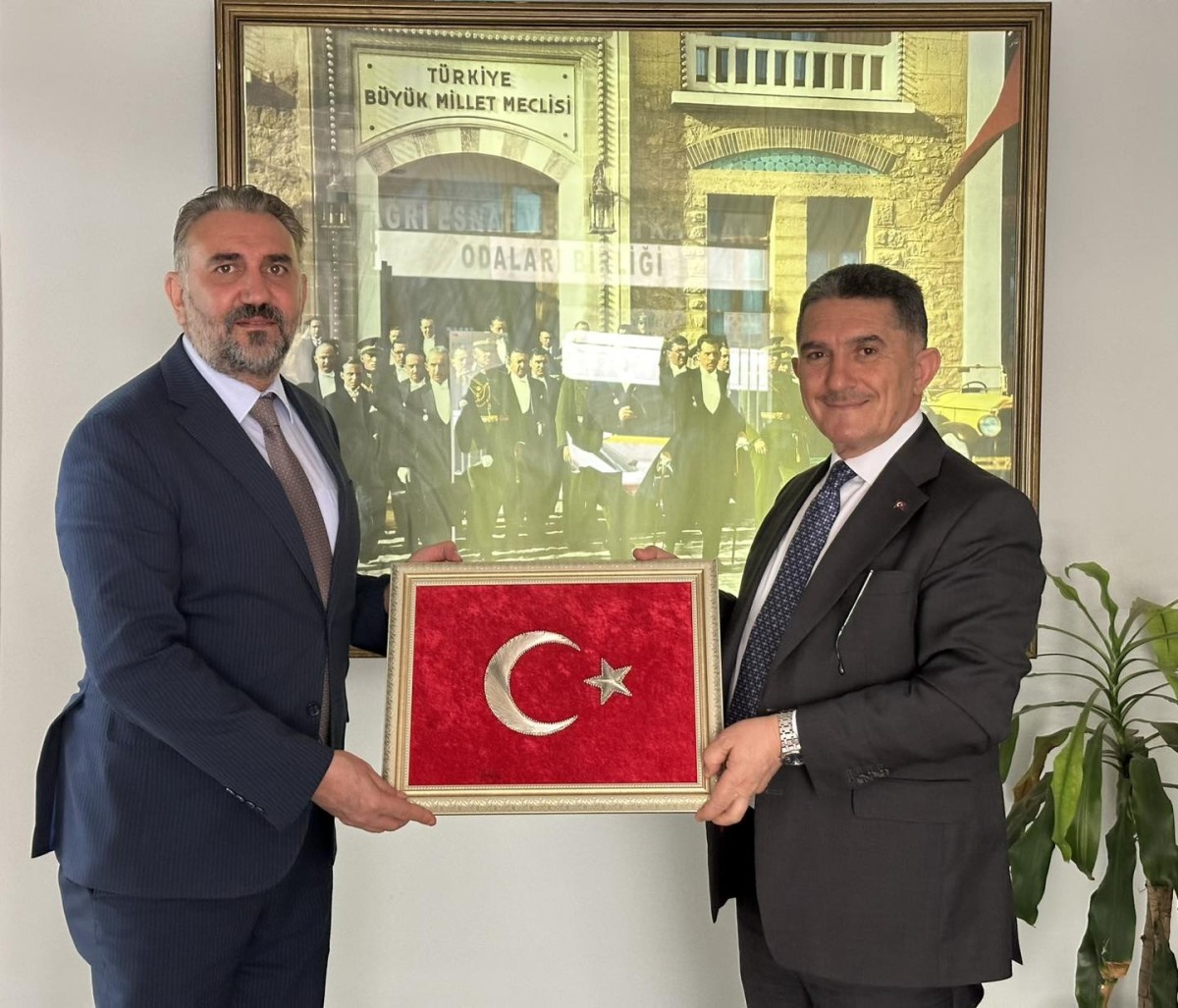 Ekrem Çelebi’den Ağrı’daki Oda Başkanlarına Tebrik Ziyareti
