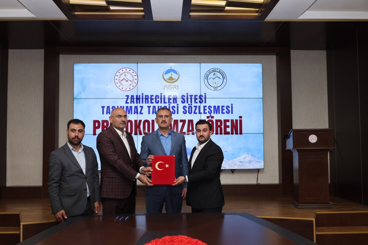 Zahireciler Sitesi İçin İmzalar Atıldı